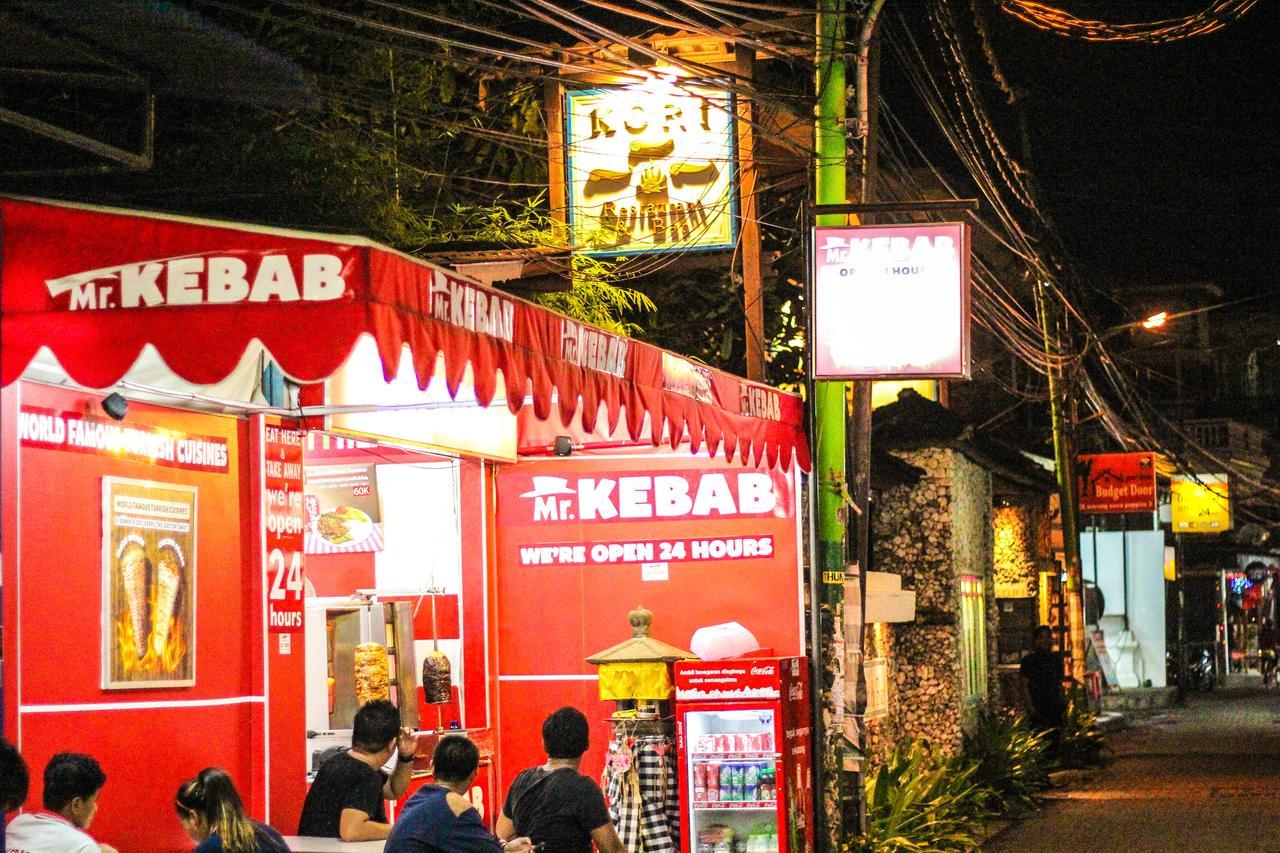 Budhi beach inn Kuta Lombok Exterior foto